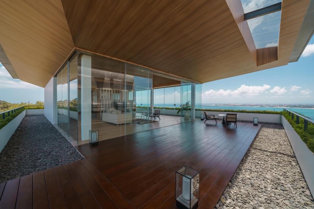 Beyond The Sea - Luxe Sea View Villa In Jimbaran Exterior photo