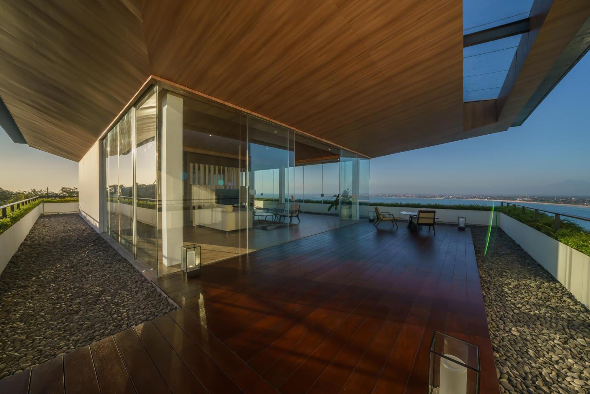 Beyond The Sea - Luxe Sea View Villa In Jimbaran Exterior photo