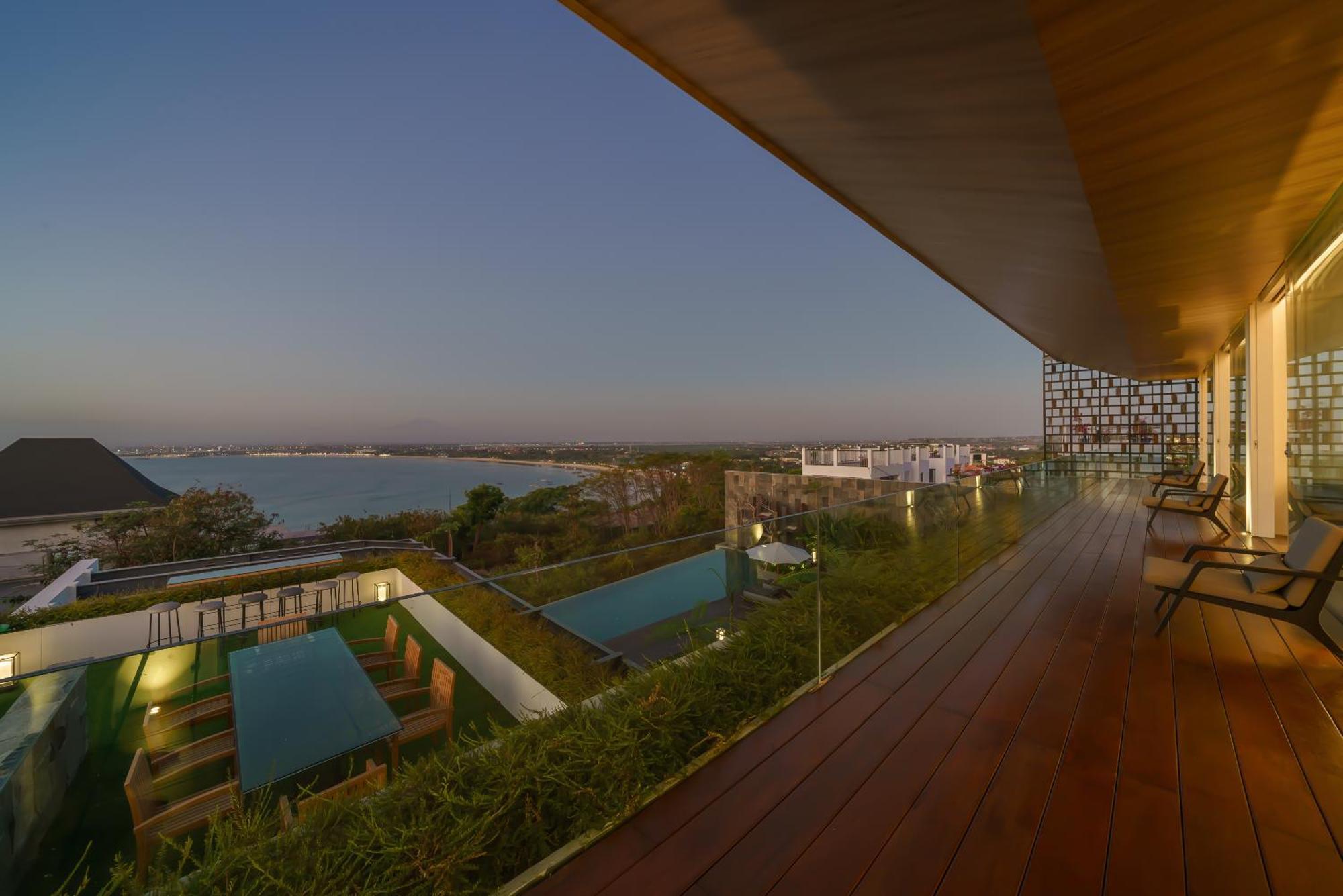 Beyond The Sea - Luxe Sea View Villa In Jimbaran Exterior photo